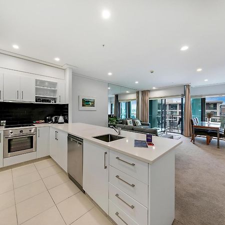 Luxurious & Spacious Living With Breathtaking Views Auckland Exterior photo