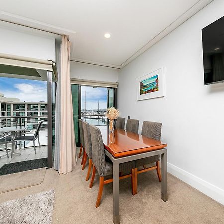 Luxurious & Spacious Living With Breathtaking Views Auckland Exterior photo