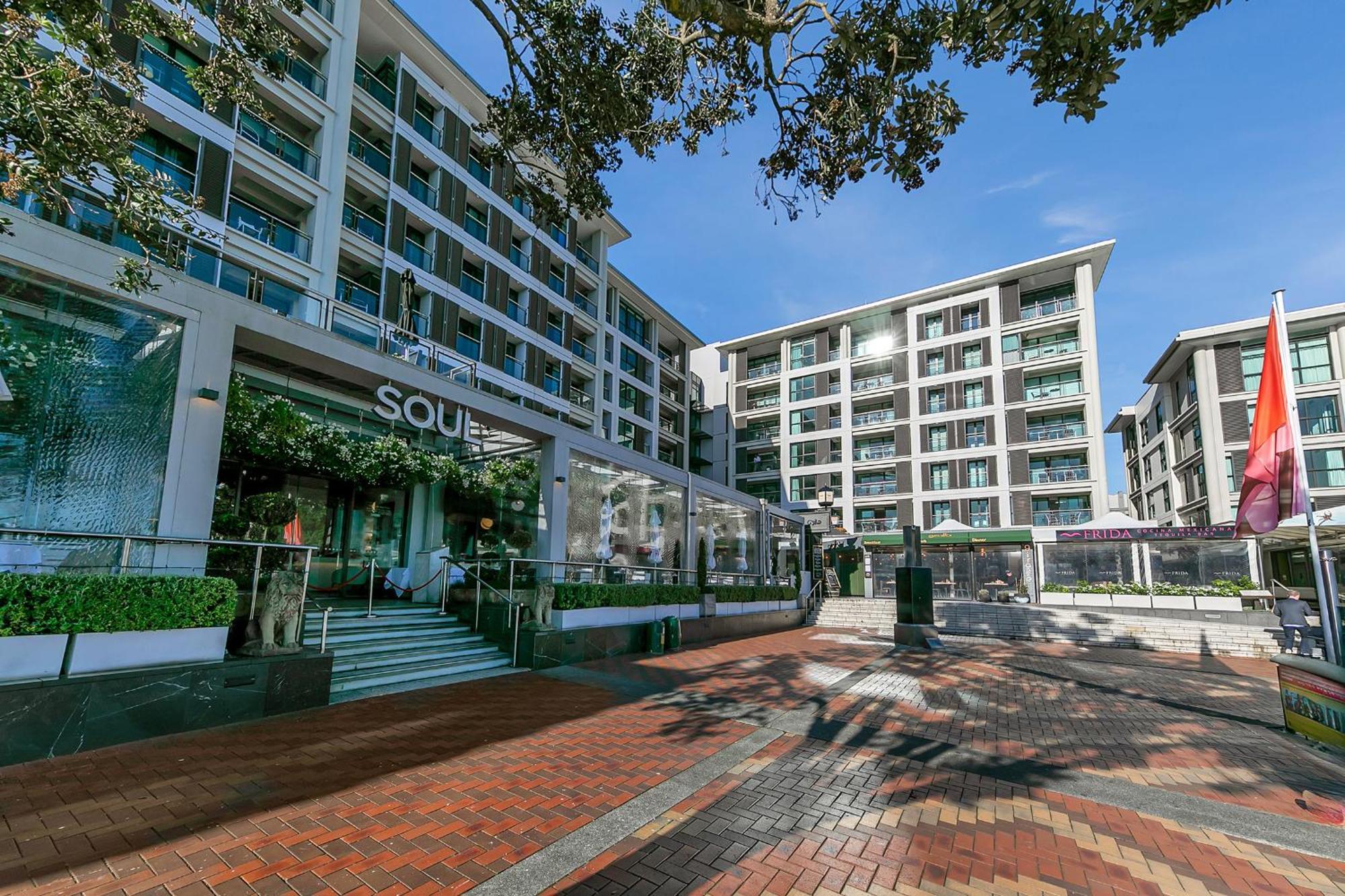 Luxurious & Spacious Living With Breathtaking Views Auckland Exterior photo