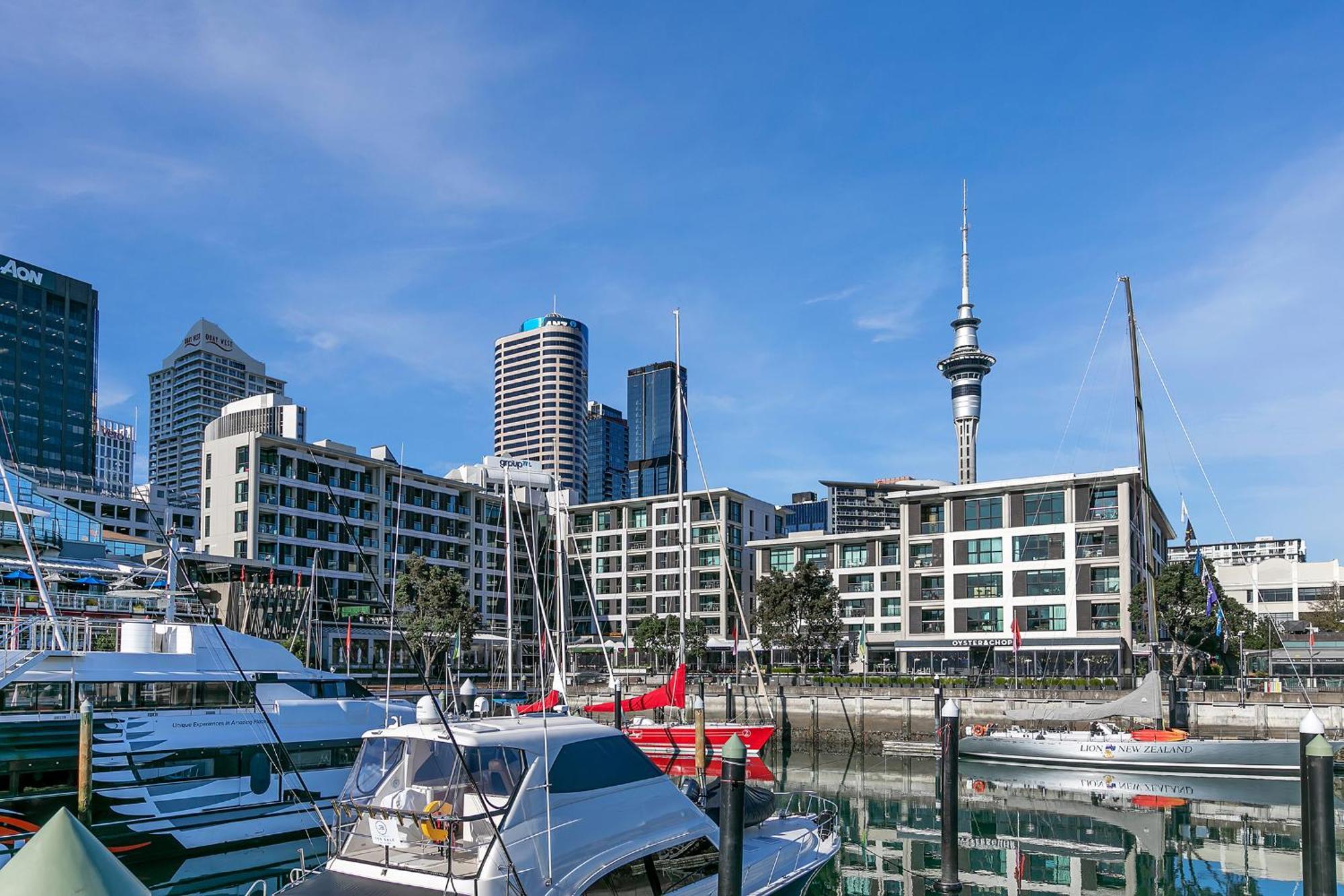 Luxurious & Spacious Living With Breathtaking Views Auckland Exterior photo