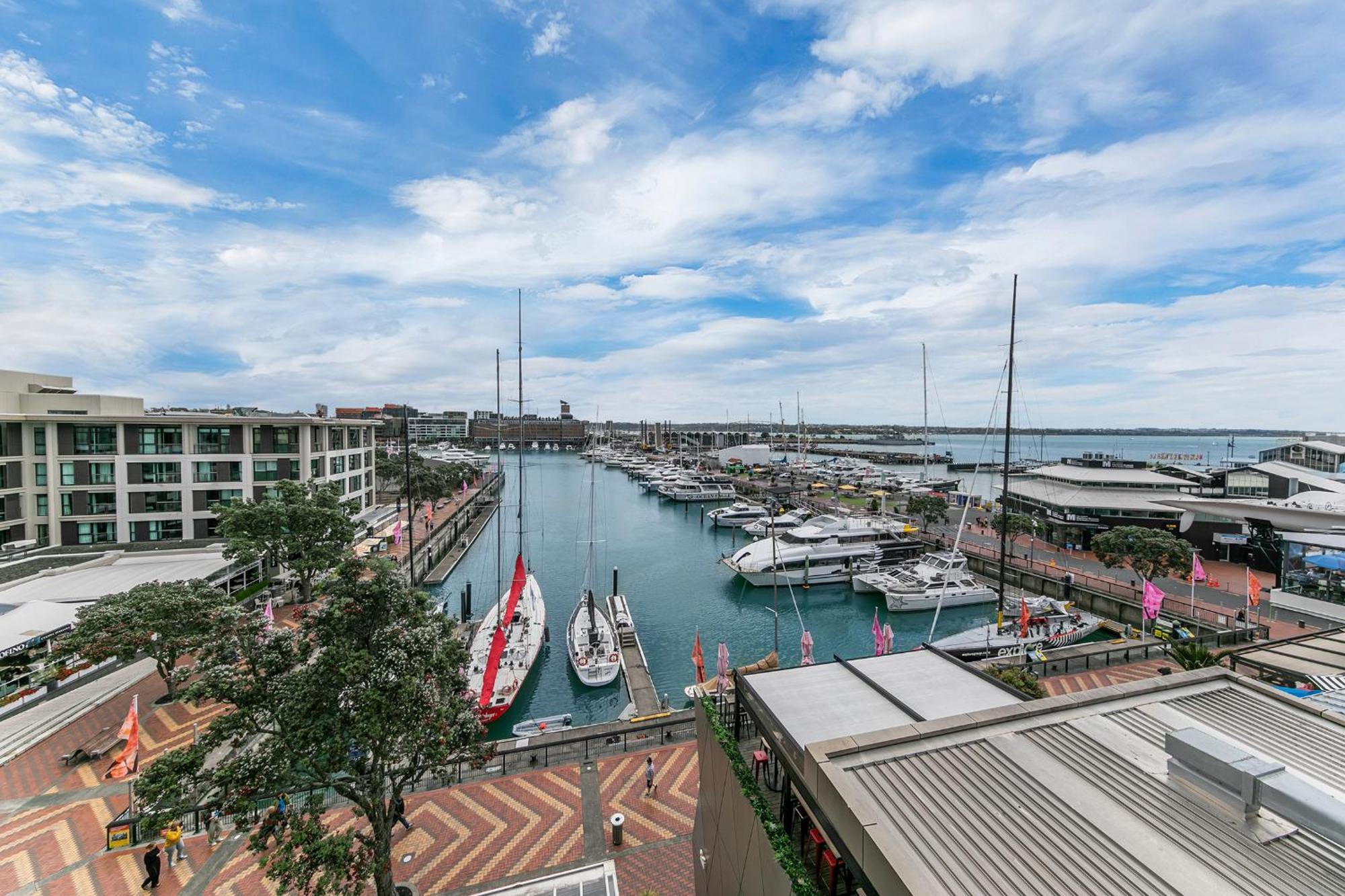 Luxurious & Spacious Living With Breathtaking Views Auckland Exterior photo