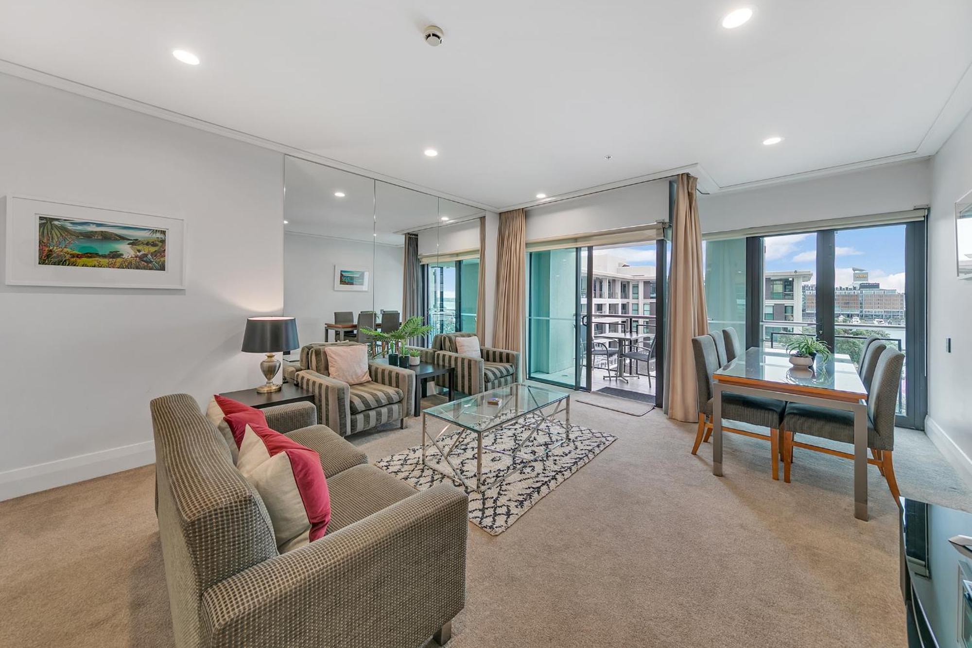 Luxurious & Spacious Living With Breathtaking Views Auckland Exterior photo