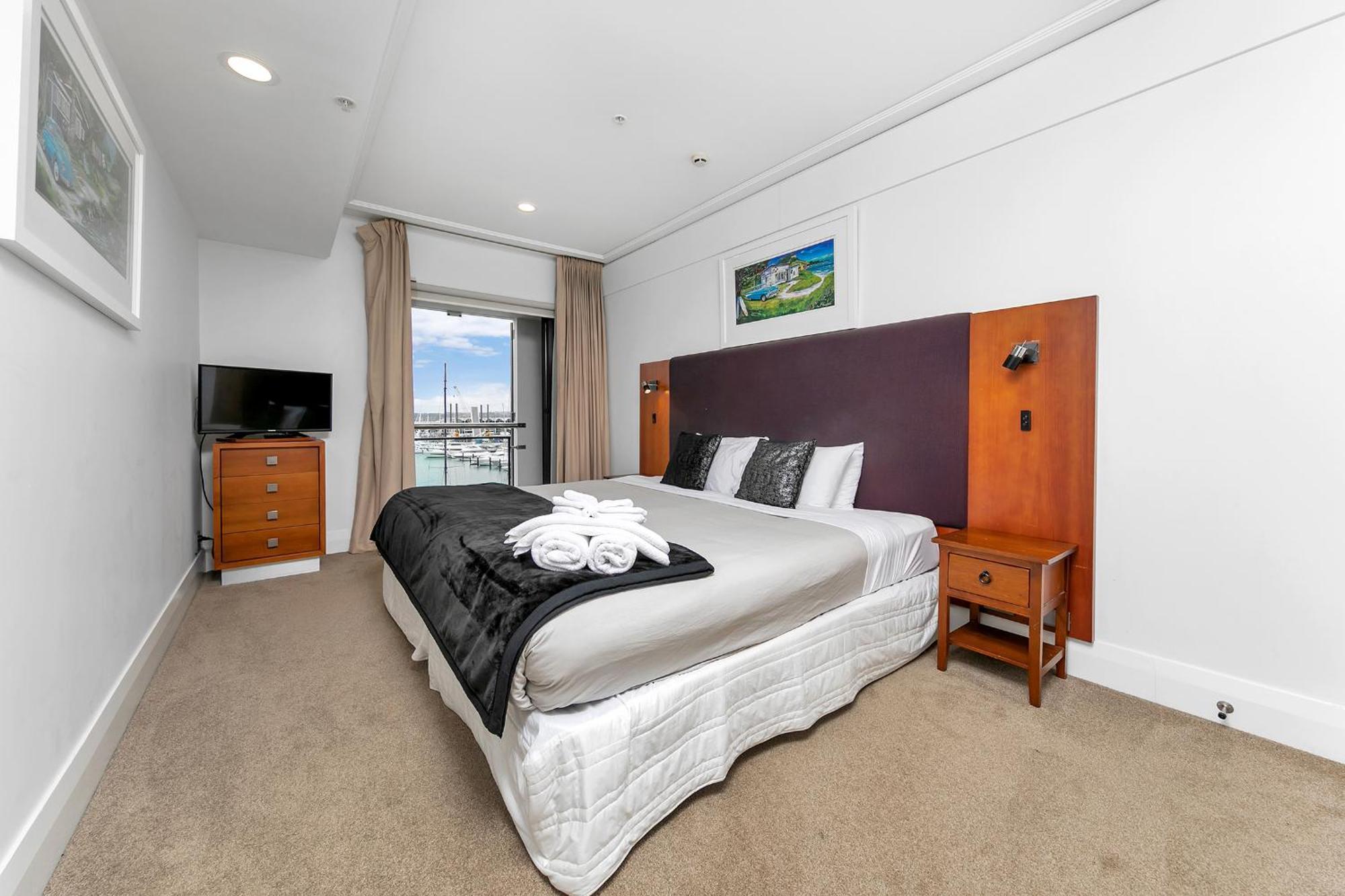 Luxurious & Spacious Living With Breathtaking Views Auckland Exterior photo