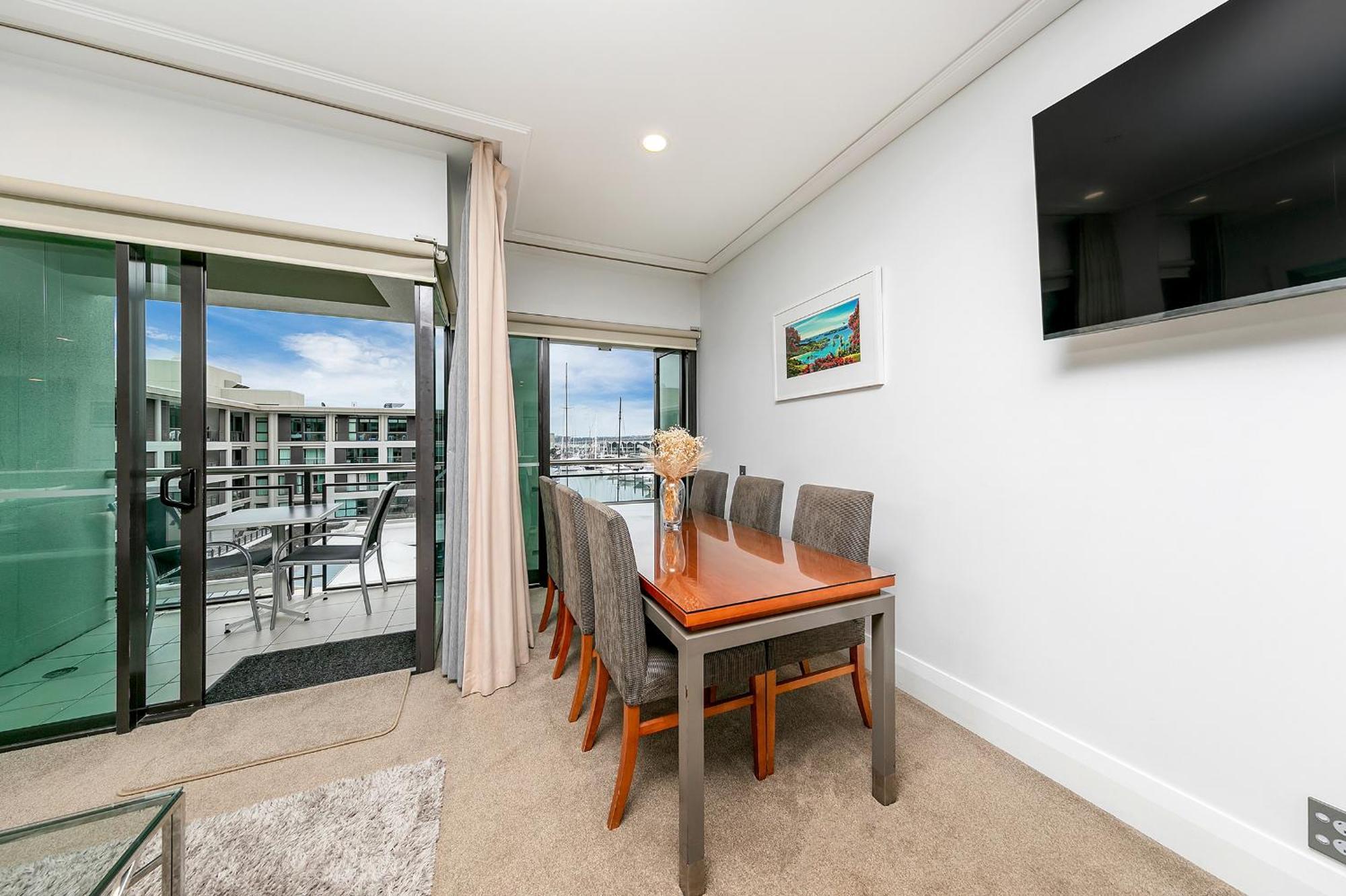 Luxurious & Spacious Living With Breathtaking Views Auckland Exterior photo